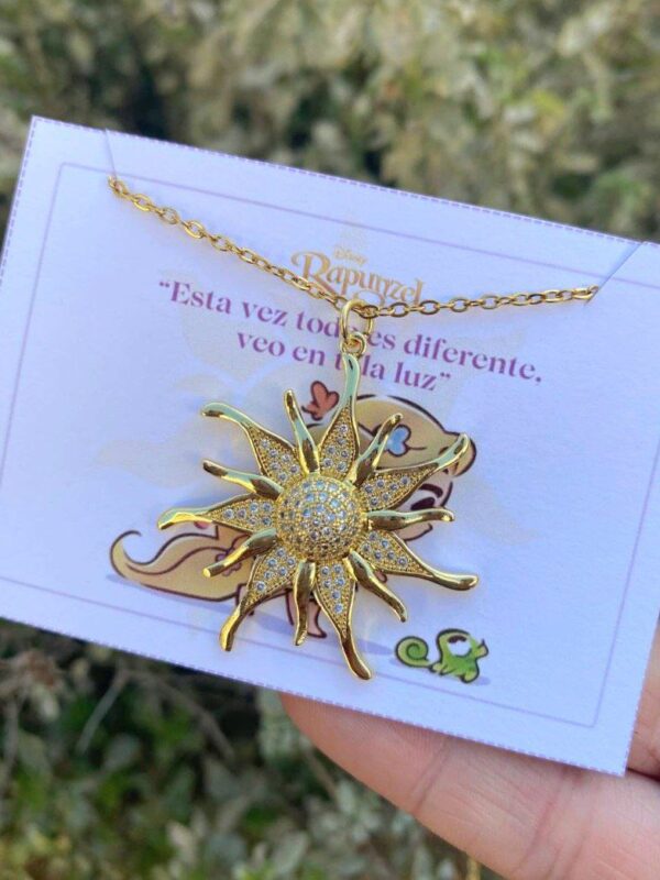 Collar dorado rapunzel