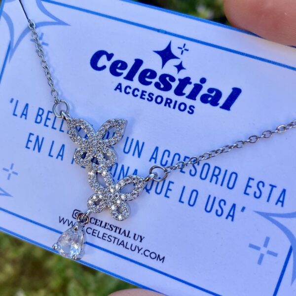Collares con mariposas