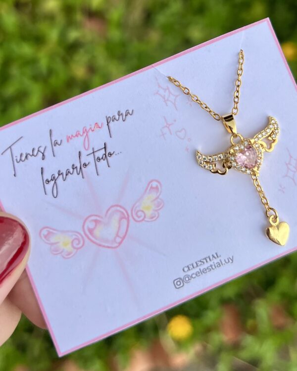 Collar de acero con Corazón con alas enchapado en oro real 18k y platino real (2 colores)