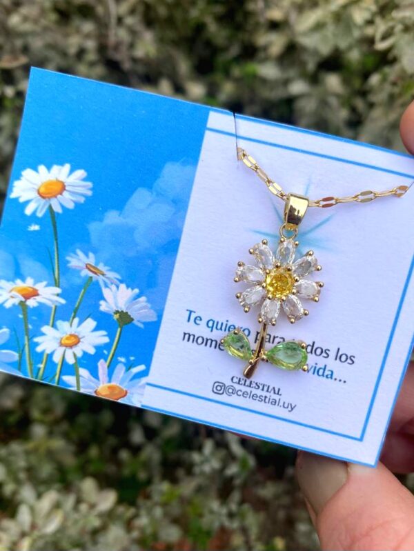Collar de Acero Q con Dije de Flor (3 modelos) - Imagen 2